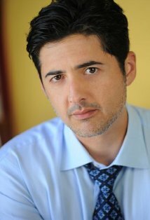 фото Джонни Богрис