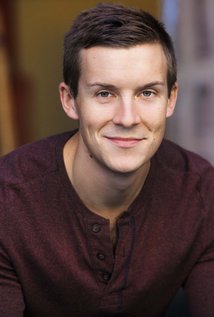 фото Джош Мартин