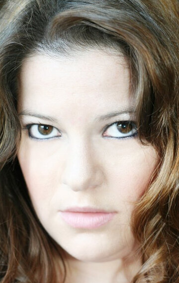 фото Минди Авива