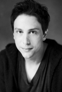 фото Альваро Флорес