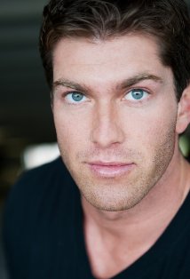 фото Джош Картер