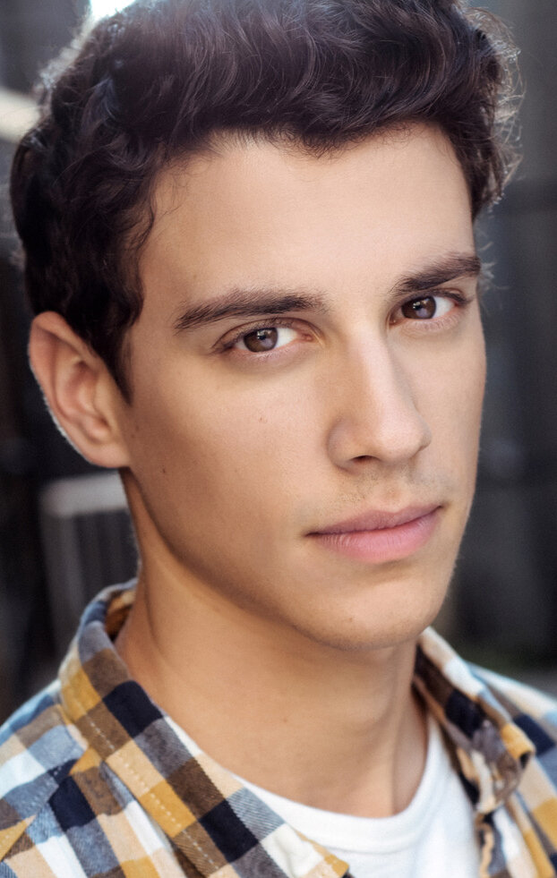 фото Адам ДиМарко