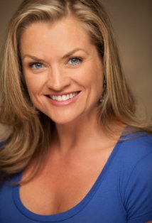 фото Келси Такер