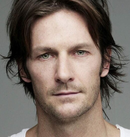 фото Джош Барроу