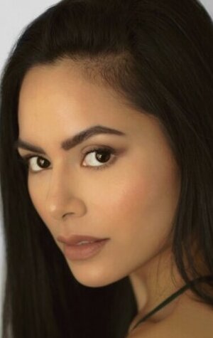 фото Николь Хомбрэбуено