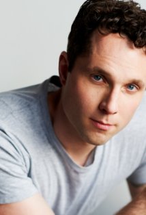 фото Адам Брэдли