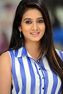 фото Harshika Poonacha