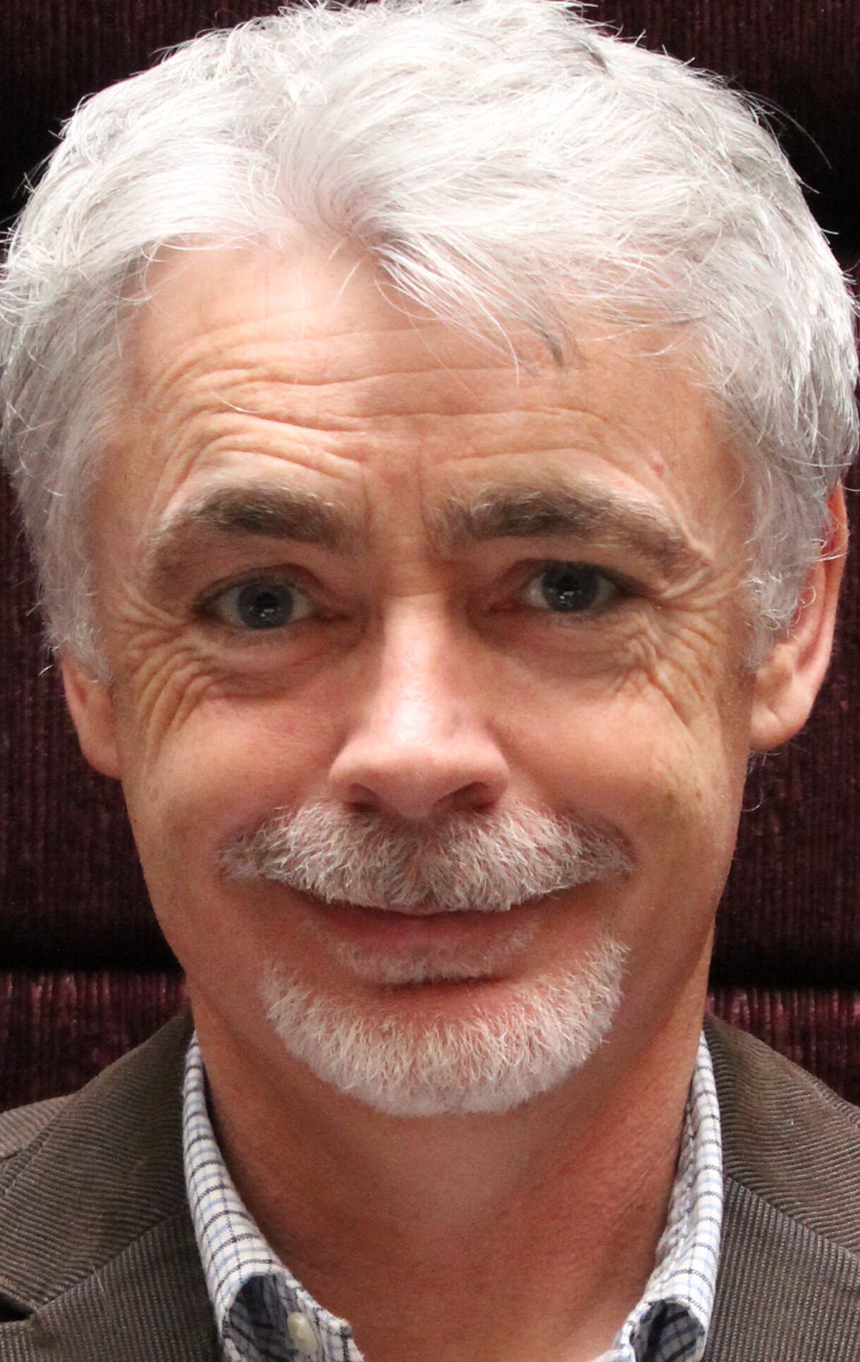 фото Йон Колфер