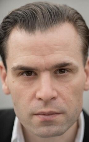 фото Кристиан Хартинг