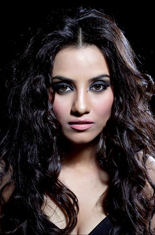 фото Тиа Баджпаи