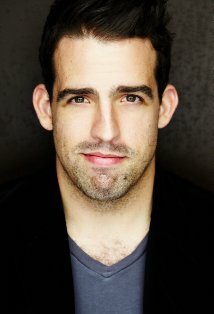 фото Адам Данн