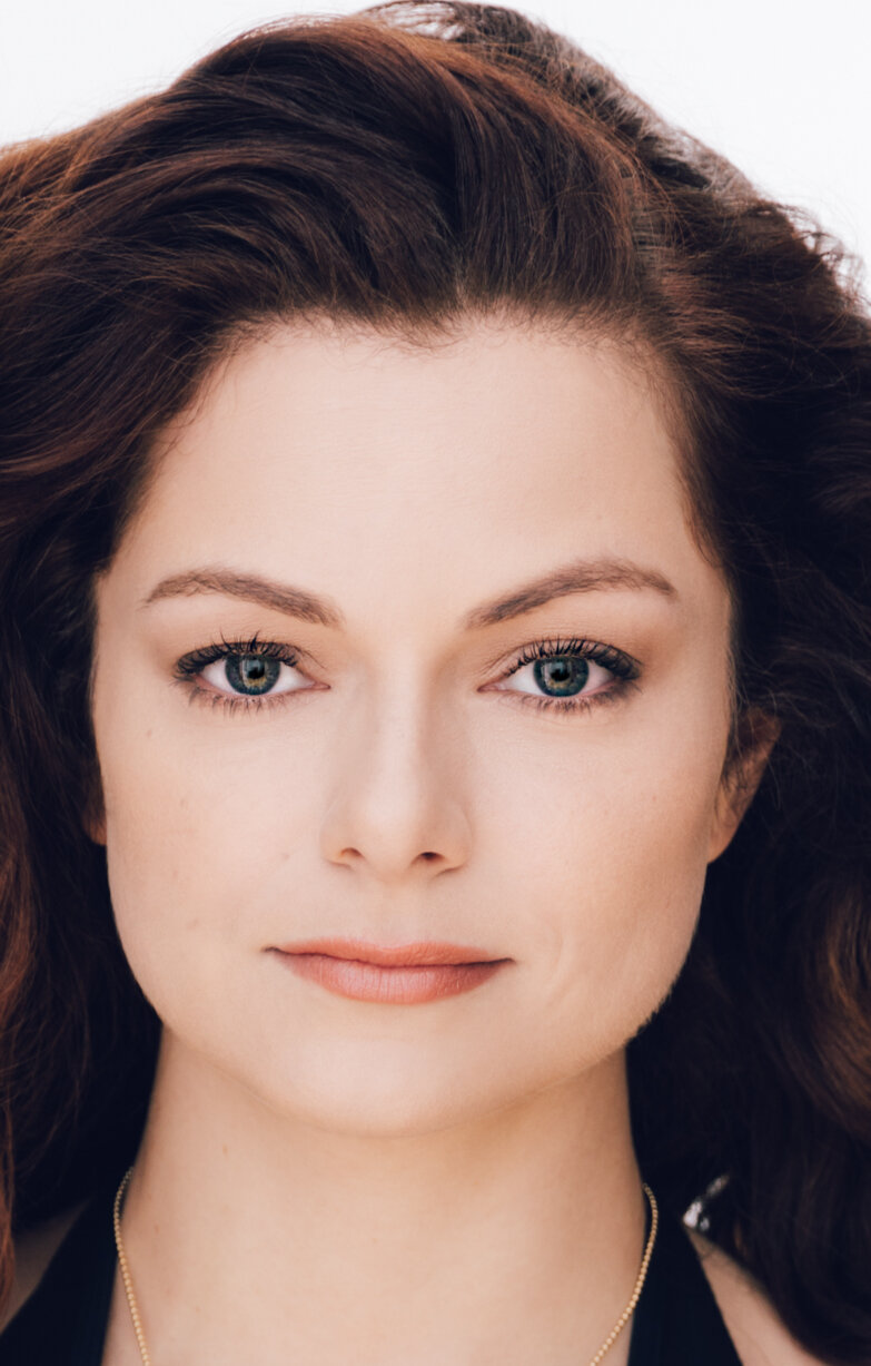 фото Иззи Стил