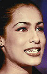 фото Нафиза Джозеф