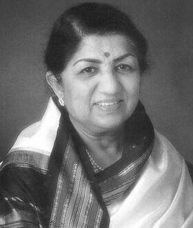 фото Лата Мангешкар