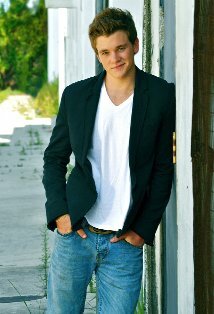 фото Максвелл Терлески