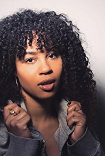 фото Saabeah Theos