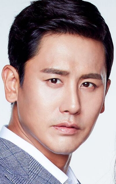 фото Итан Юй