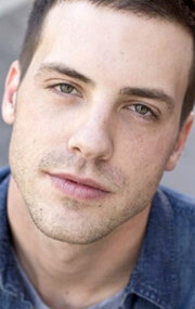 фото Тилки Джонс