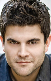 фото Кристофер МакНили