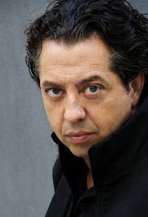 фото Джулиан Бэйн