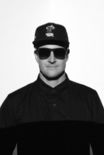 фото Гай Логан