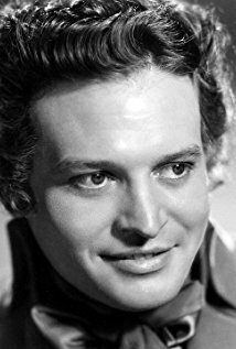 фото Лесли Брэдли