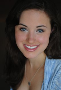 фото Лила Флорес