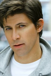 фото Tommy Lewis