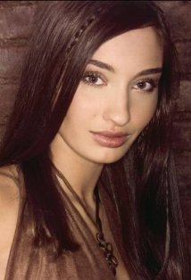 фото Лара Теодос