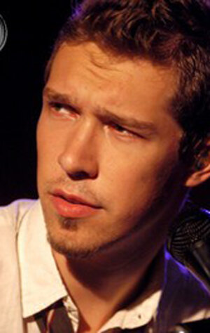 фото Исаак Хэнсон