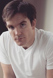 фото Roger Wayne