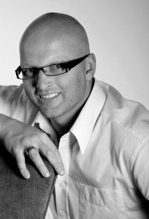 фото Corey Baudinette