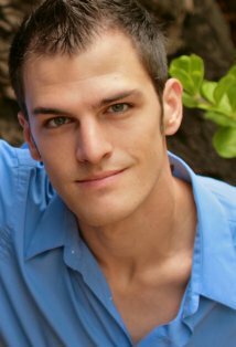 фото Алекс Денни