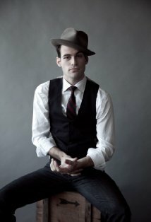 фото Пол Корнинг