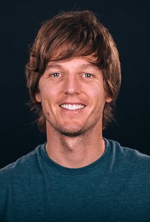 фото Cameron Zayec