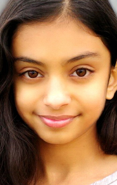 фото Анджини Танеджа Азар