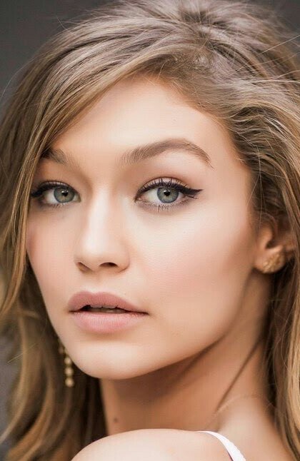 фото Джиджи Хадид