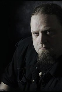 фото Wolf McKinney