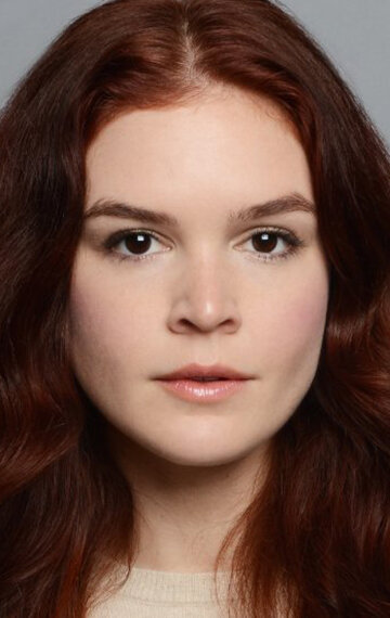 фото Эмили Тайра