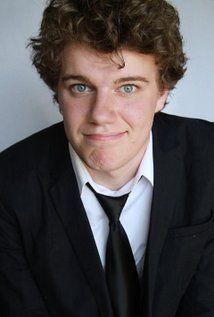 фото Джейк Льюис