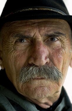 фото Тунджел Куртиз