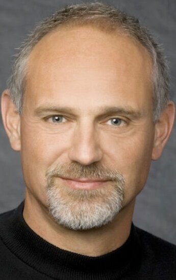 фото Дин Хови