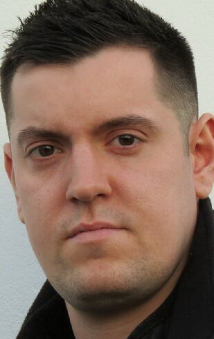 фото Джо Брайант