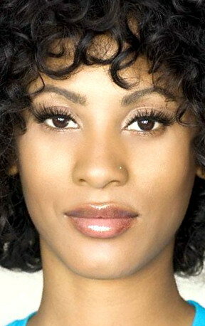 фото Шерина Микаса