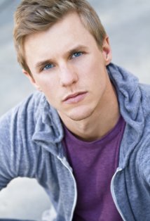 фото Тайлер Селлерс