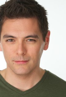 фото Адам Леонг