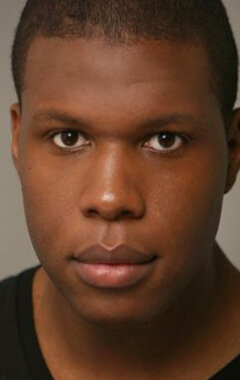 фото Деррик Т. Льюис