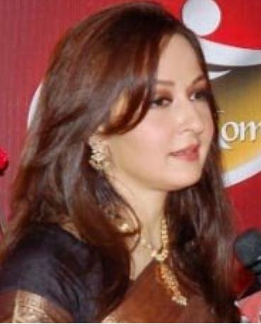 фото Зеба Бахтиар