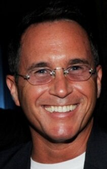 фото Джонатан Комак Мартин