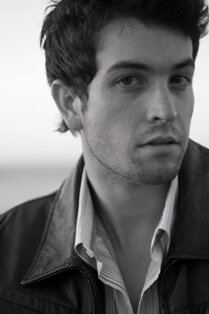 фото Арман Окамп